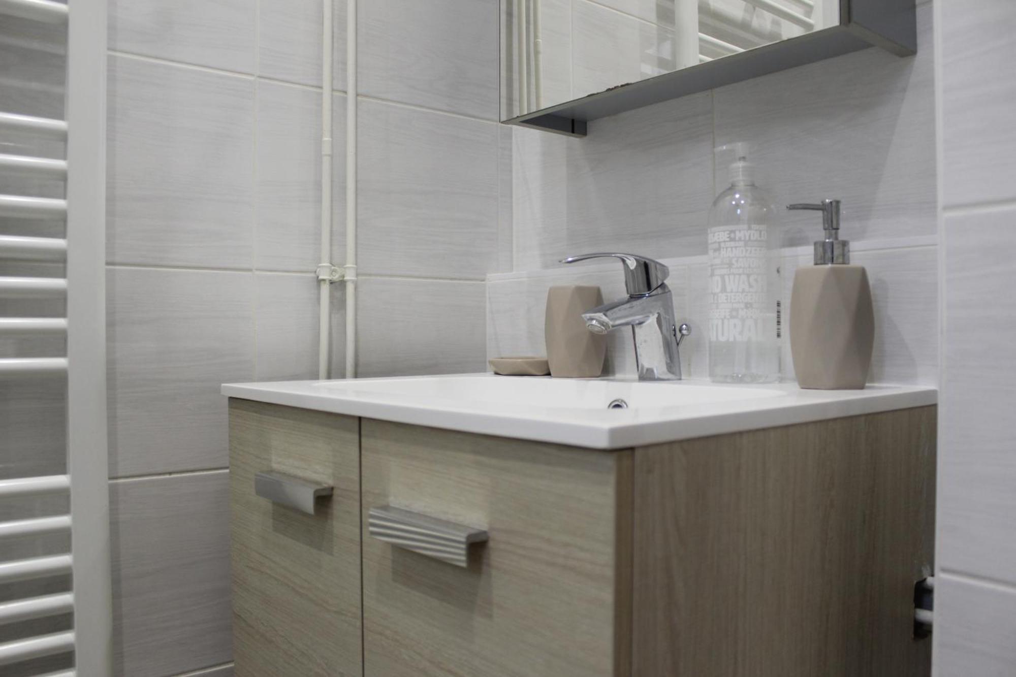Logement Calme + Stationnement Troyes Dış mekan fotoğraf